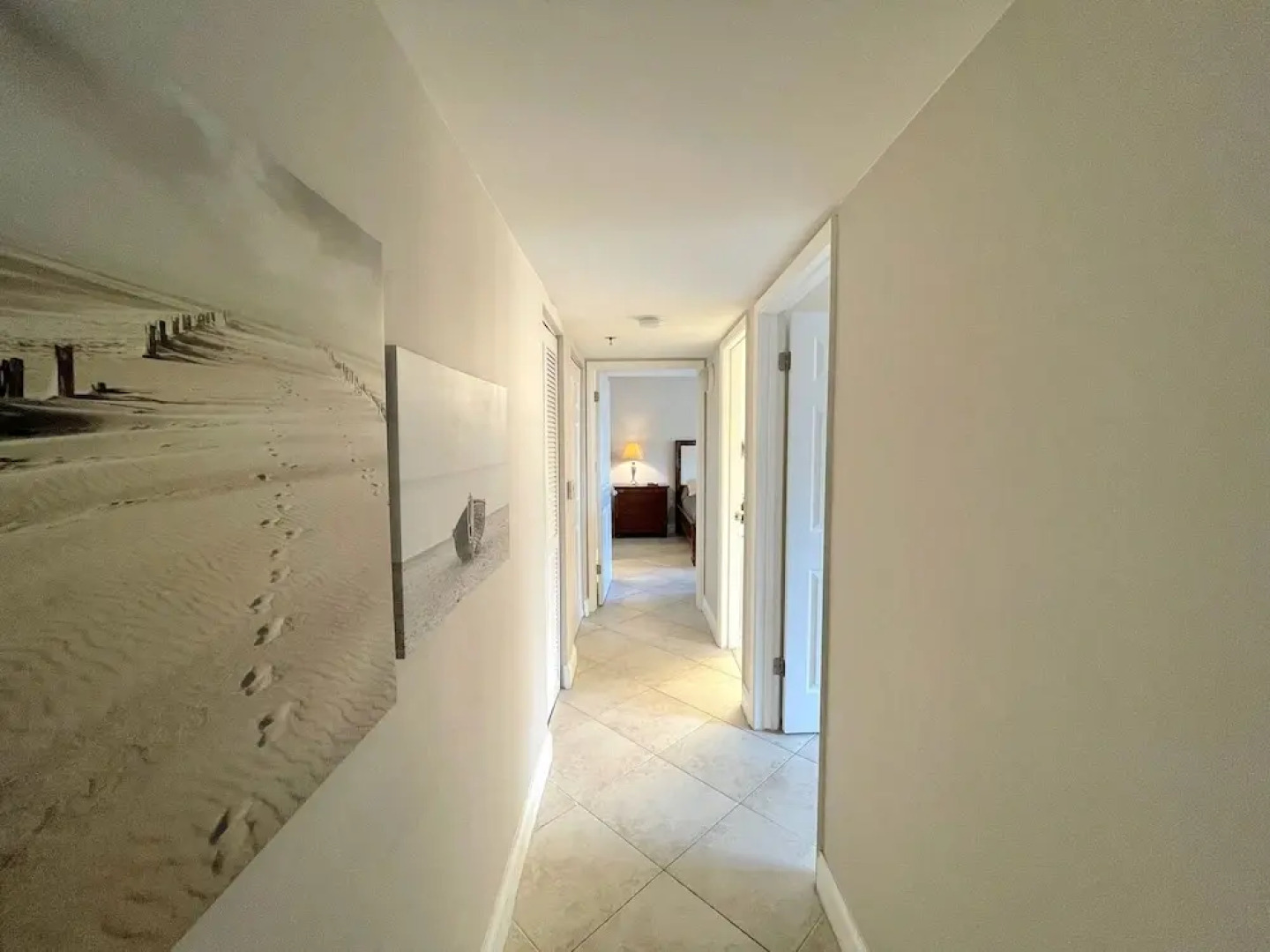 Exclusive Condo 10 Min to the Beach