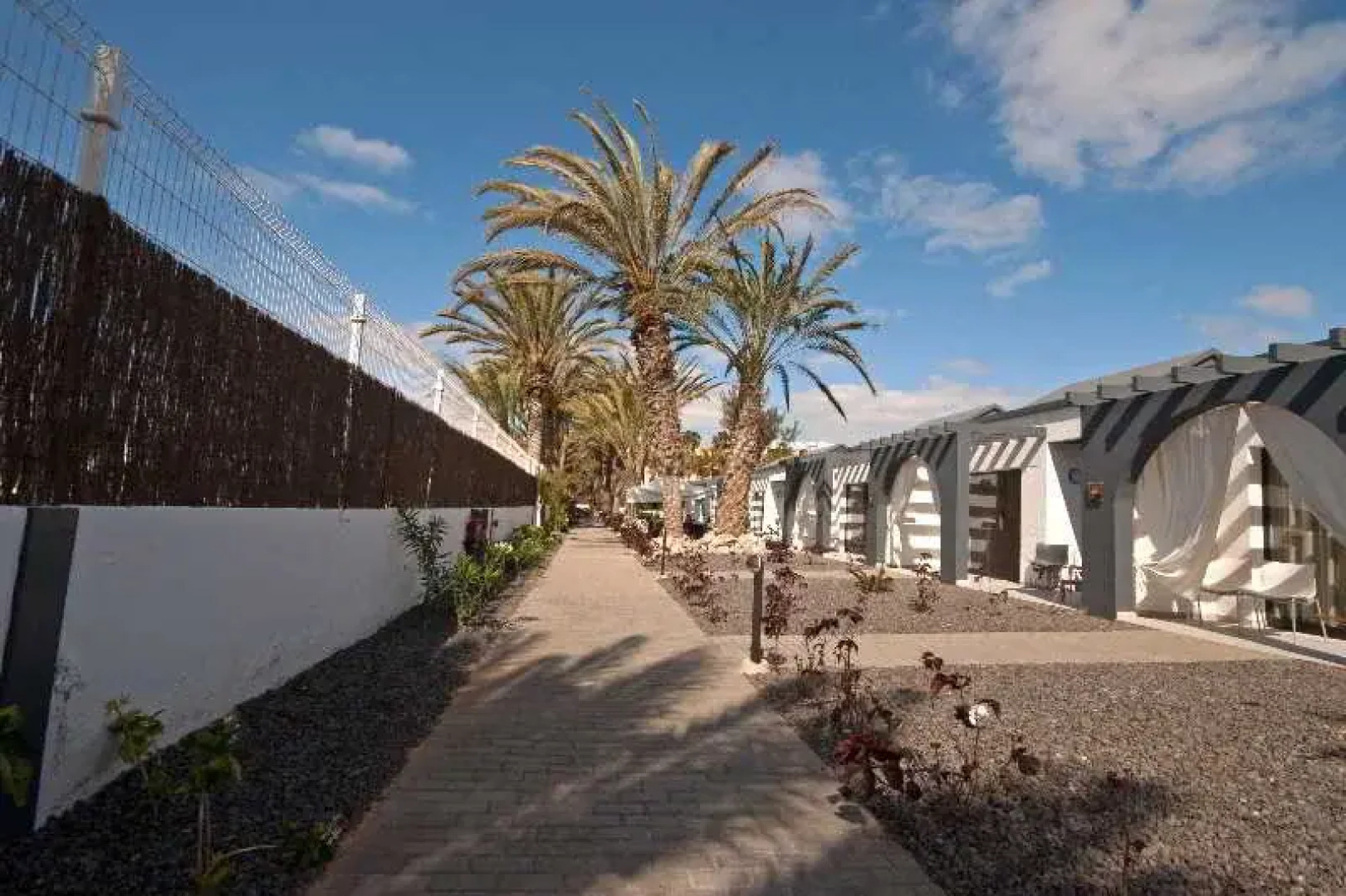 R2 Romantic Fantasia Suites Adults Only