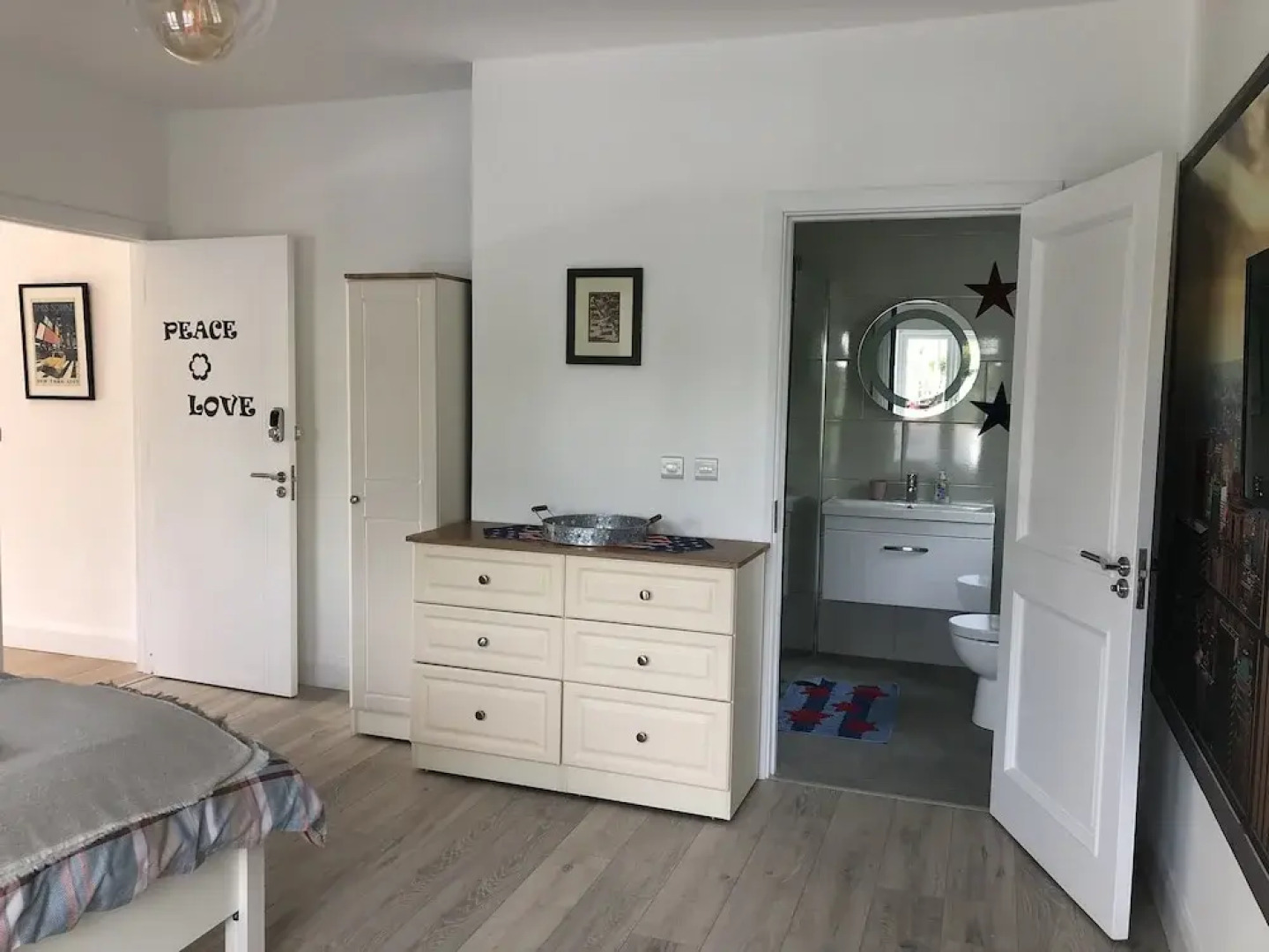 B&B and Self Catering Mon Petit Cottage