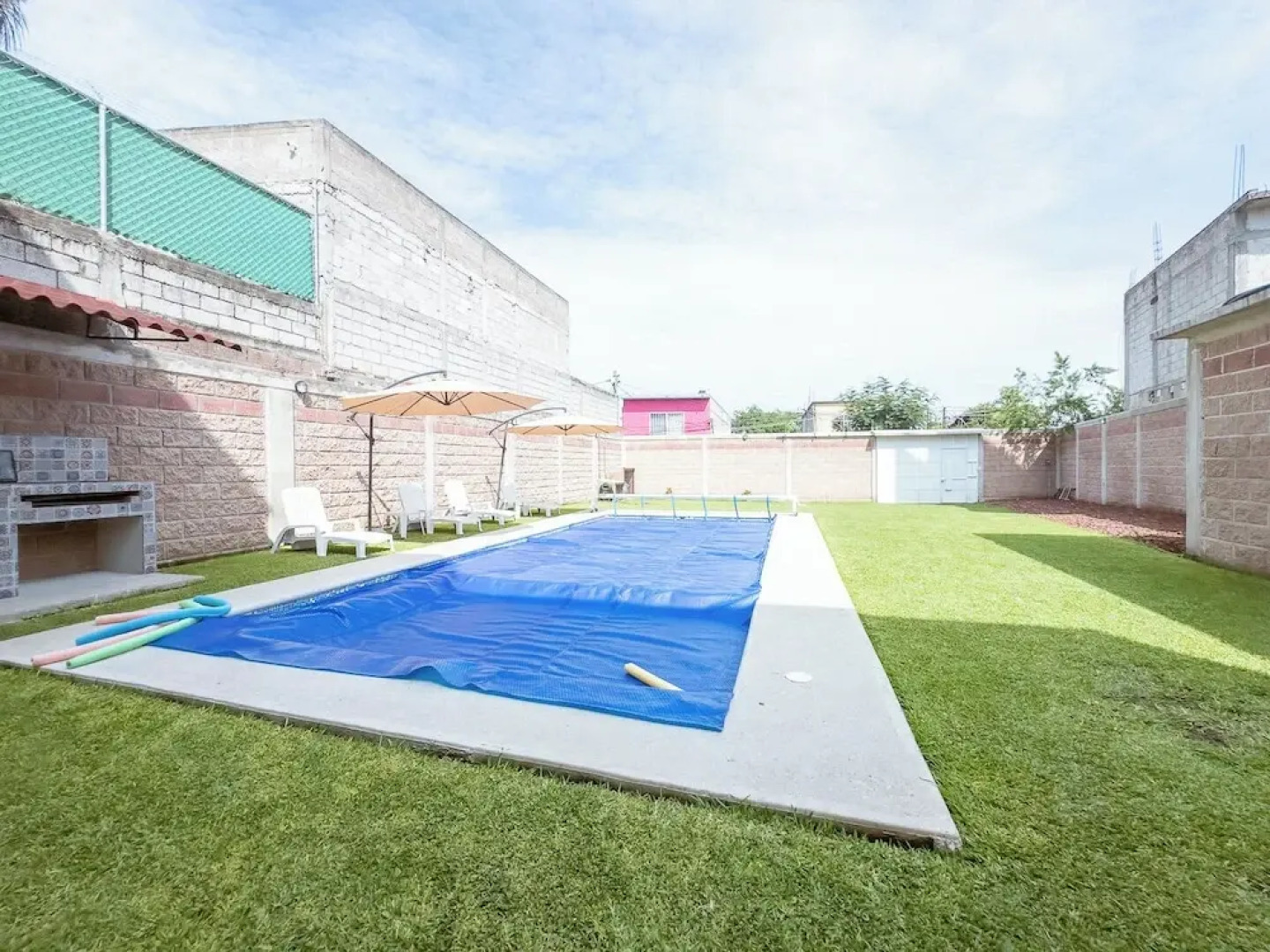 New Comfortable Retreat. Pool & BBQ