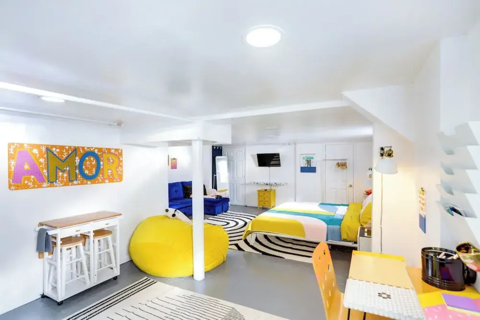 Gordon Square Studio ~ 4 Mi to Downtown Cleveland!