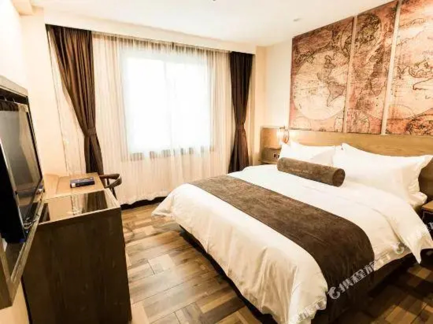 James Joyce Coffetel Baoding Railway Station