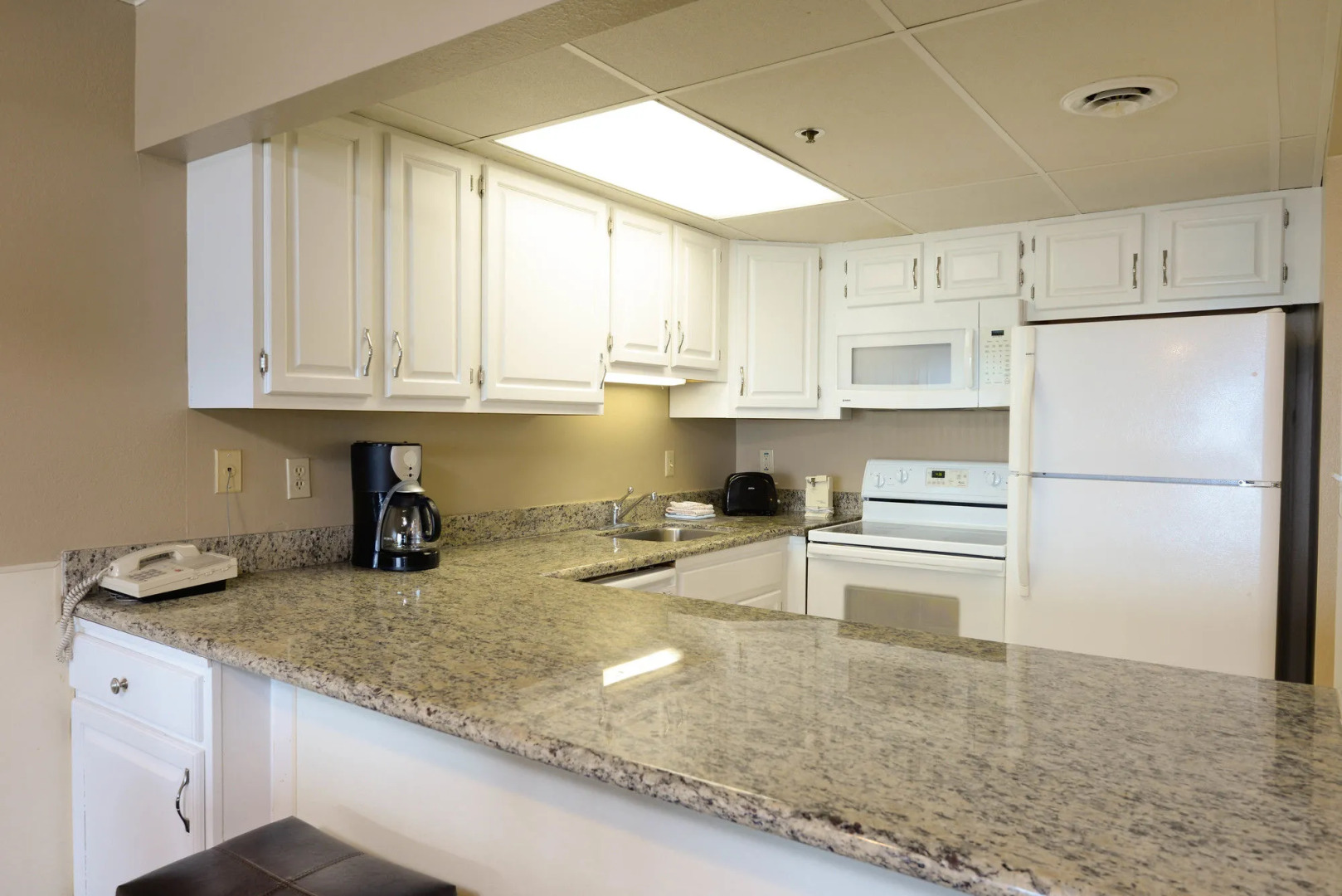 Marigot Beach Suites