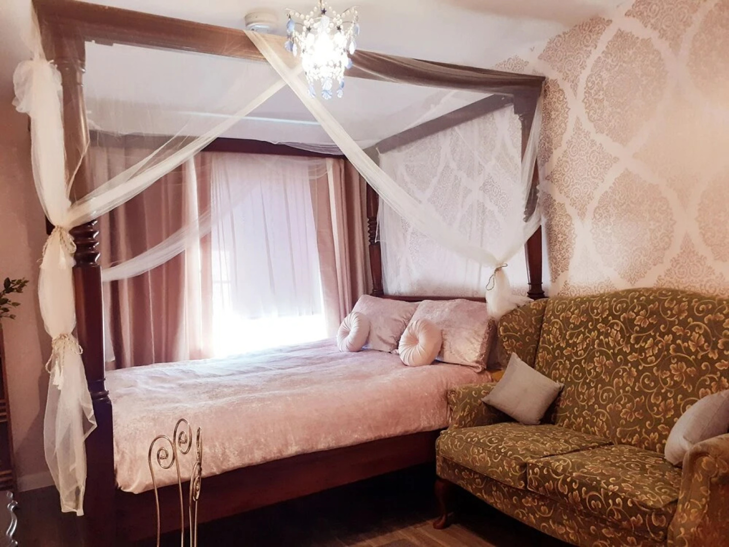 Inviting 3-bed House in East Cowes