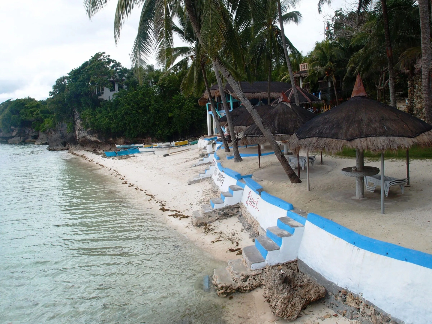 FloWer Beach Resort
