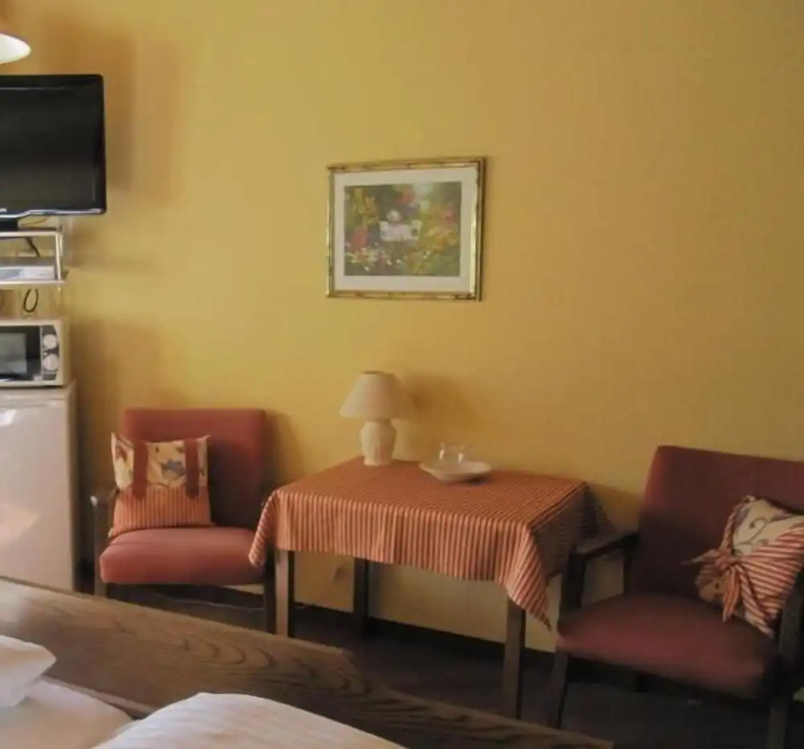 Hotel Restaurant Pension Krone Post