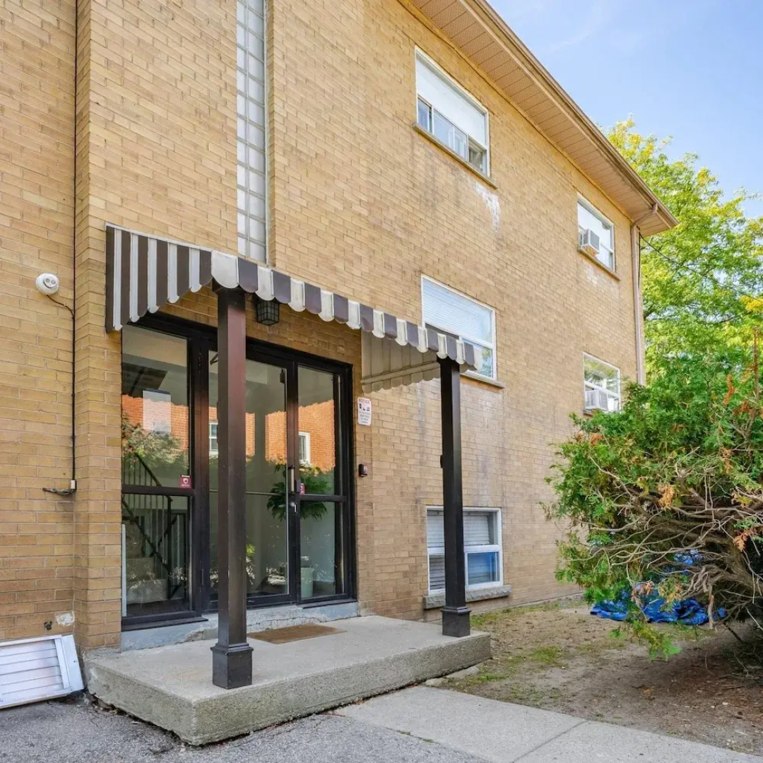 Private 2bdrm Unit With Ensuite Laundry - U5A