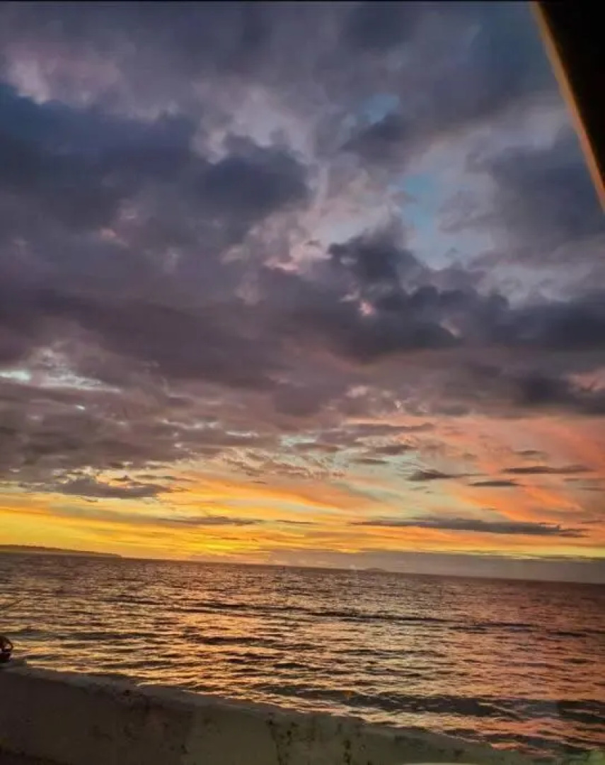 Summer all year! Oceanfront with Pool A/C