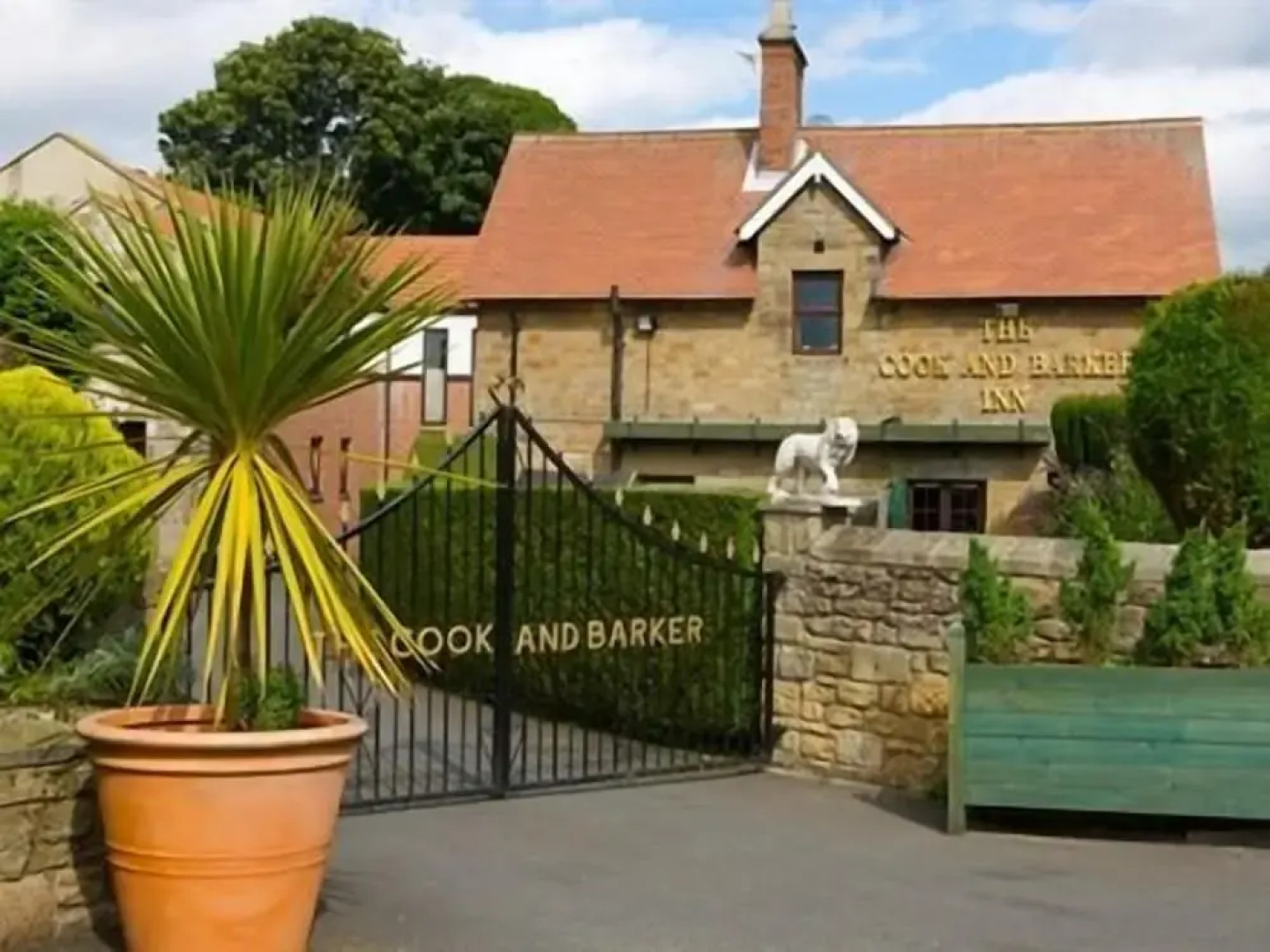 The Cook and Barker Inn