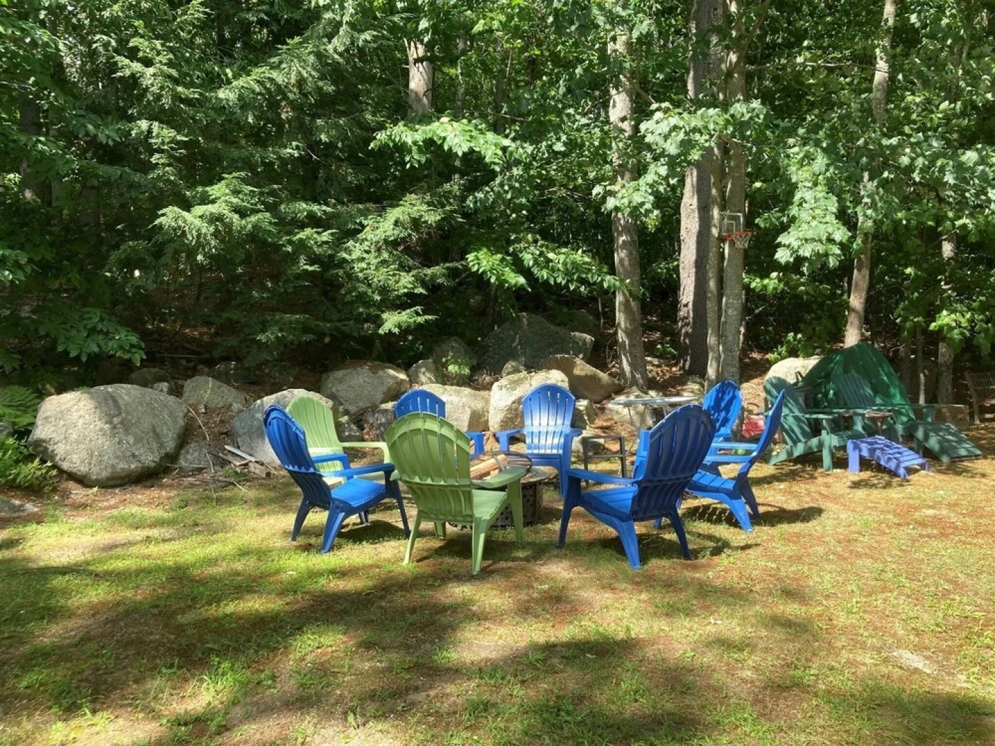 North Sebago Charmer Limit 10 3 Bedroom Home by RedAwning