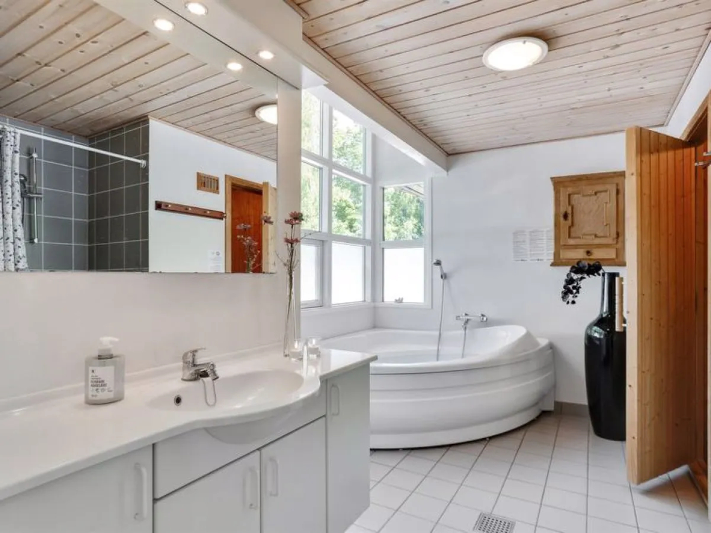 "Kajana" - 600m from the sea in Bornholm