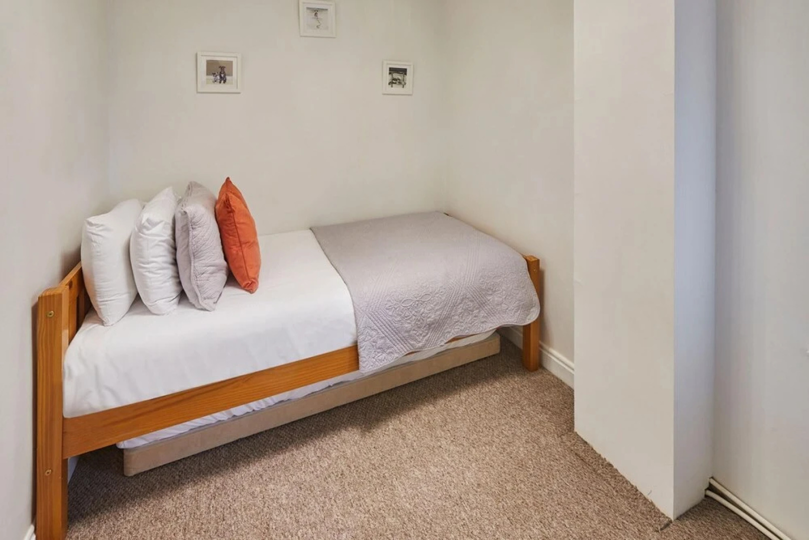 Host Stay Isla Cottage