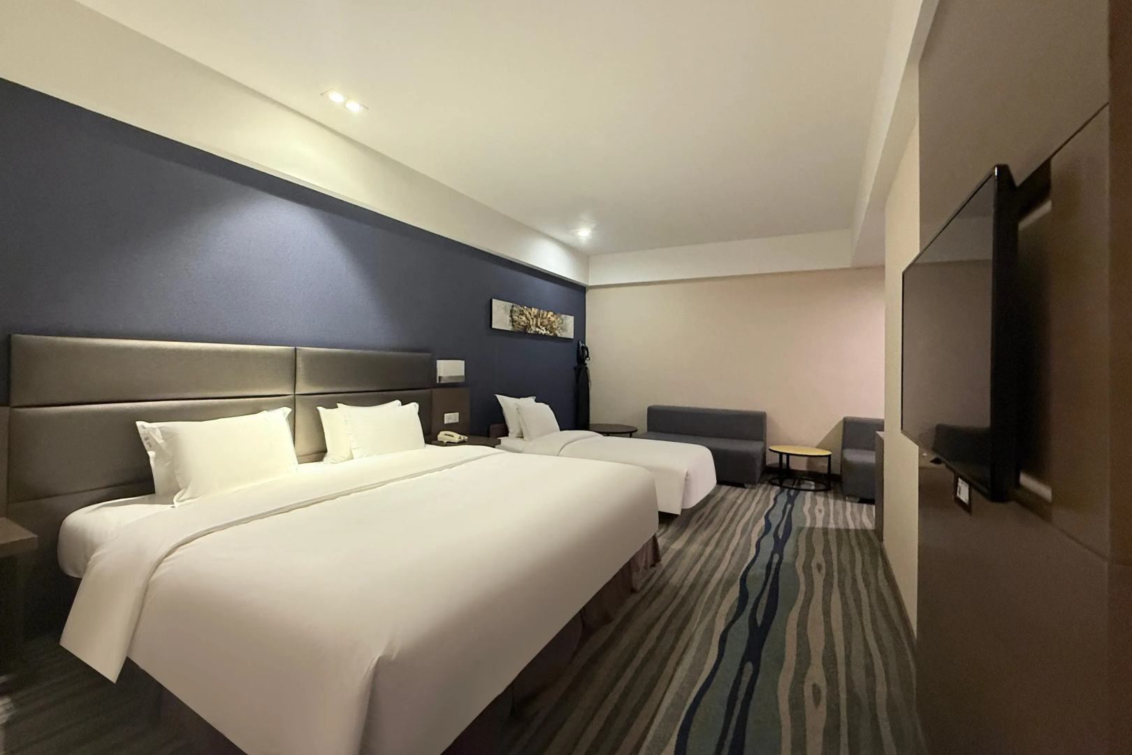 Holiday Inn Express Shenyang North Station by IHG