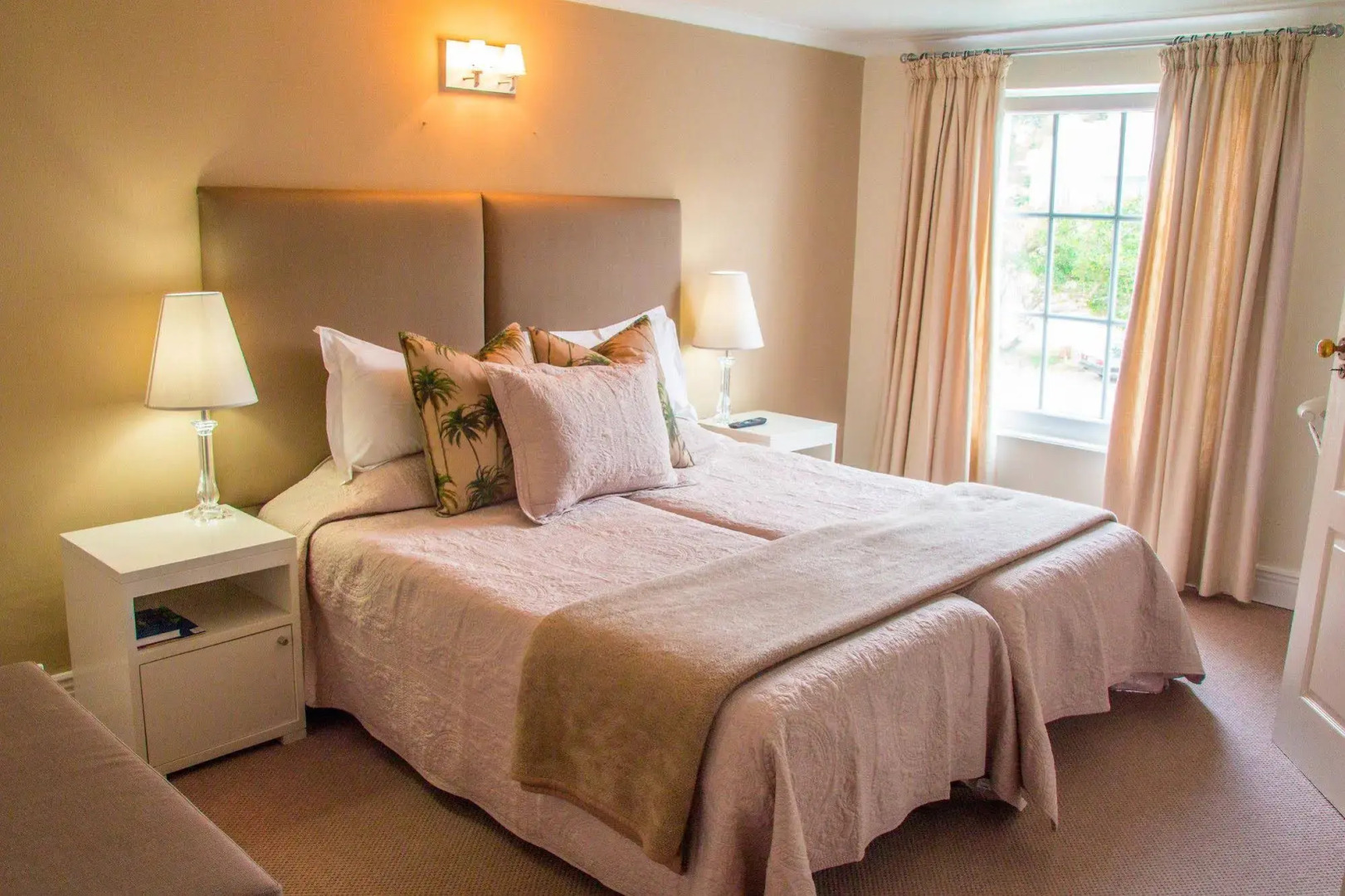 Milkwood Manor on Sea