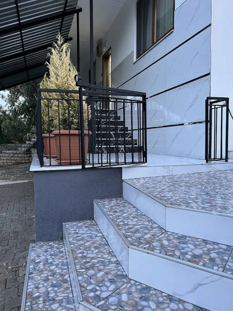 Artemis Deluxe Apart