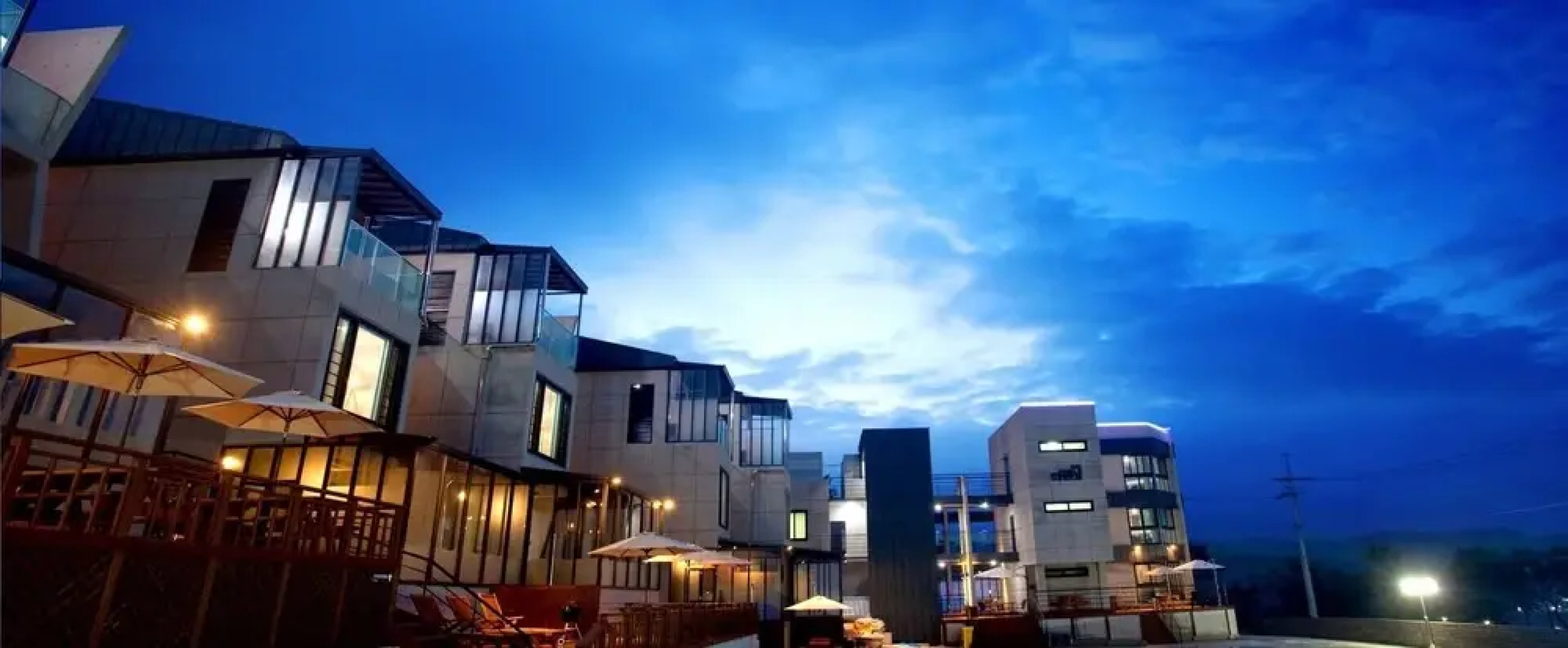 THEMARINE poolvilla&spa