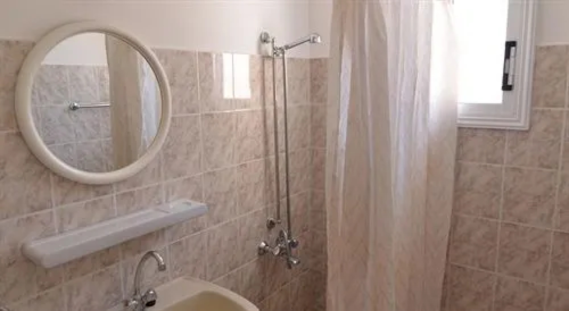 Chrysafinia Hotel Apts