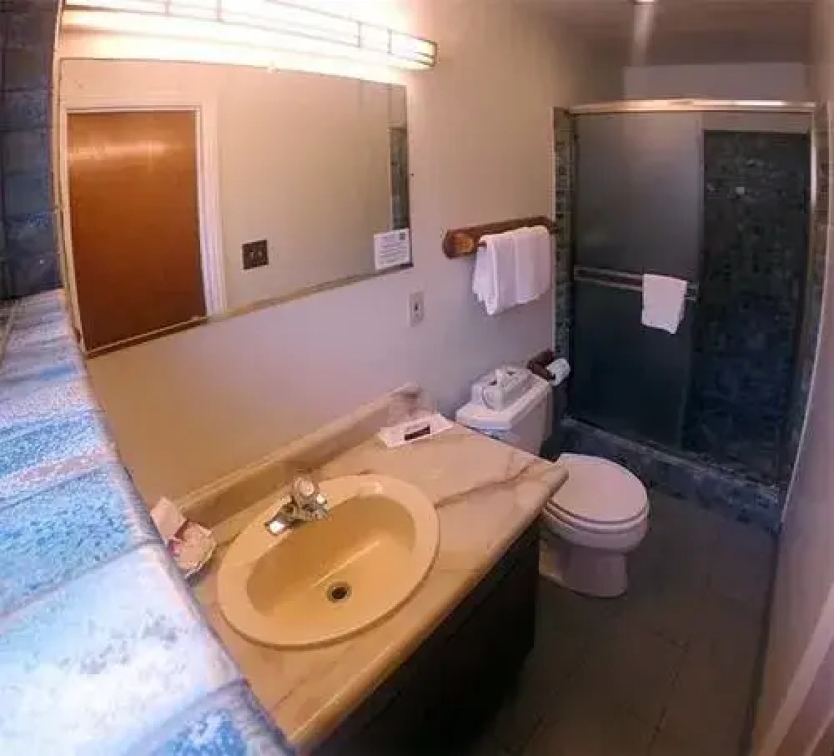 Ocean Cove Lodge Bar & Grill