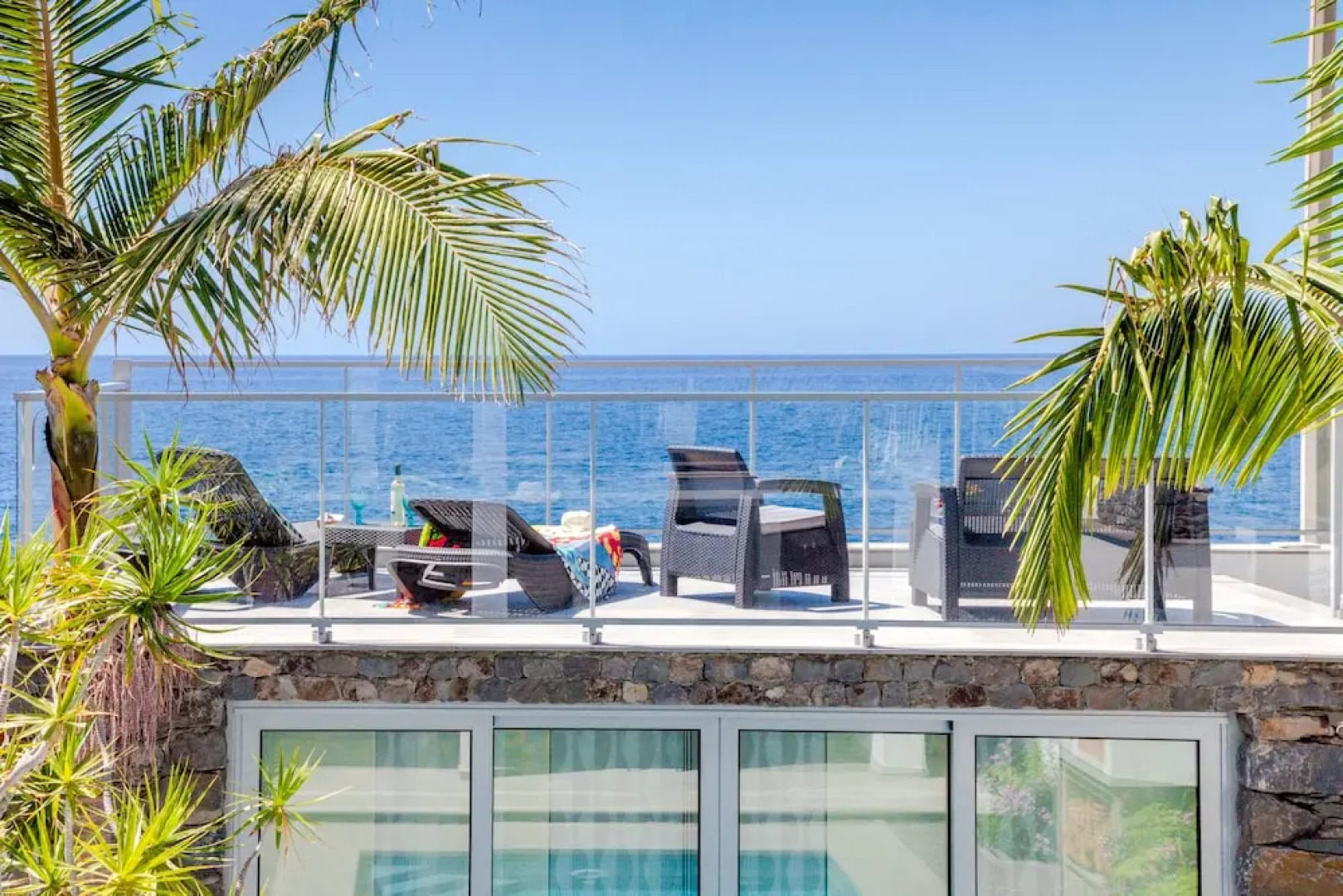 Madeira Beach House by MHM