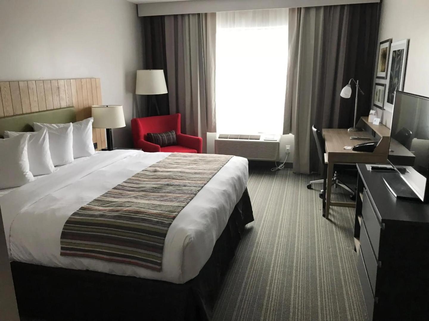 Country Inn & Suites by Radisson, Belleville, ON