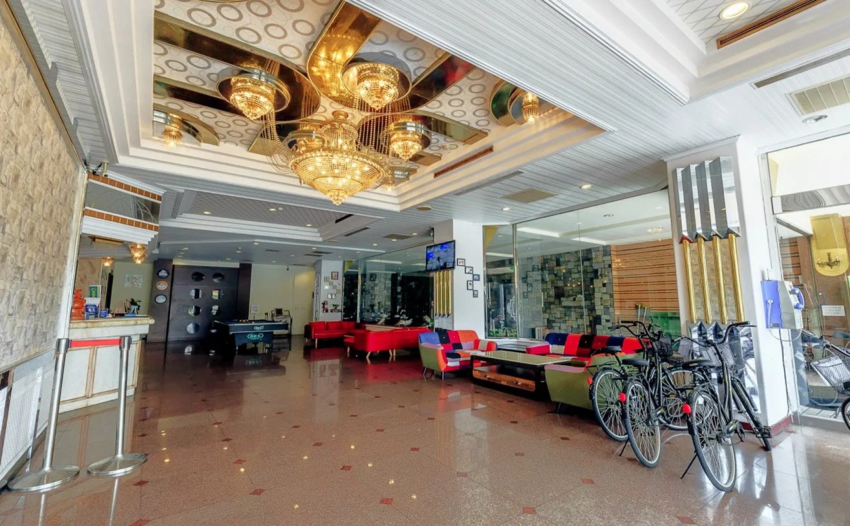 Mou Hotel - Luchuan