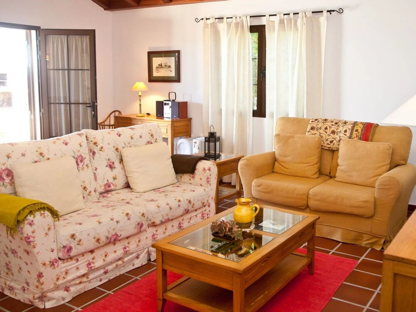 Very Centrally Located, Detached Villa With Private Swimming Pool in Lanzarote