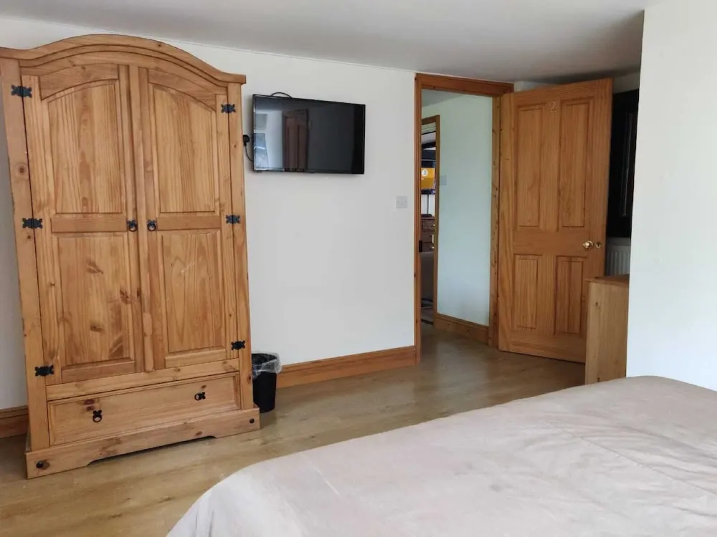 Whitehouse Guest House