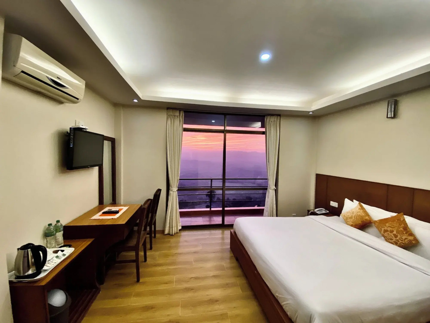 Ratna Giri Resort