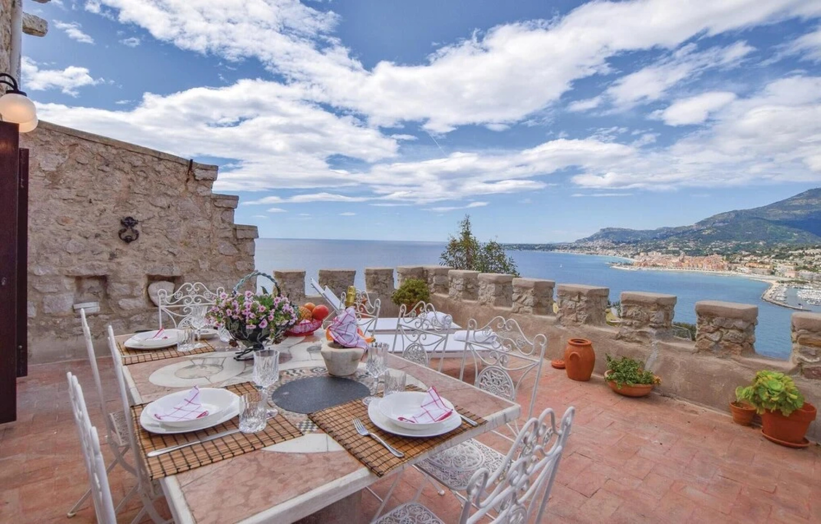 Flat 2 Bedrooms 1 Bathroom - Grimaldi