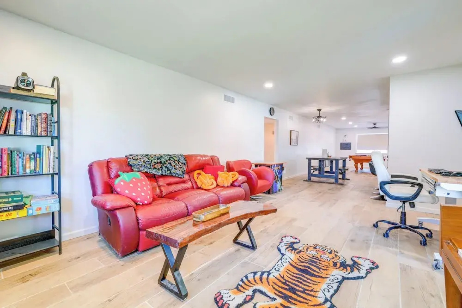 Fire Pit & Games: Family-friendly Retreat in Mesa!