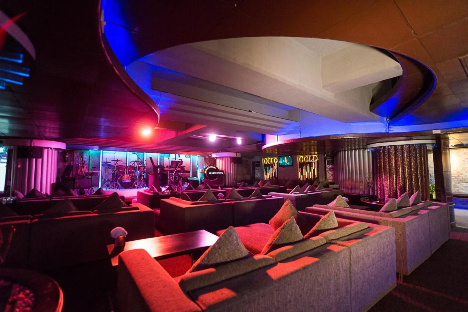 Kiss Gardenhome Chic Hotel