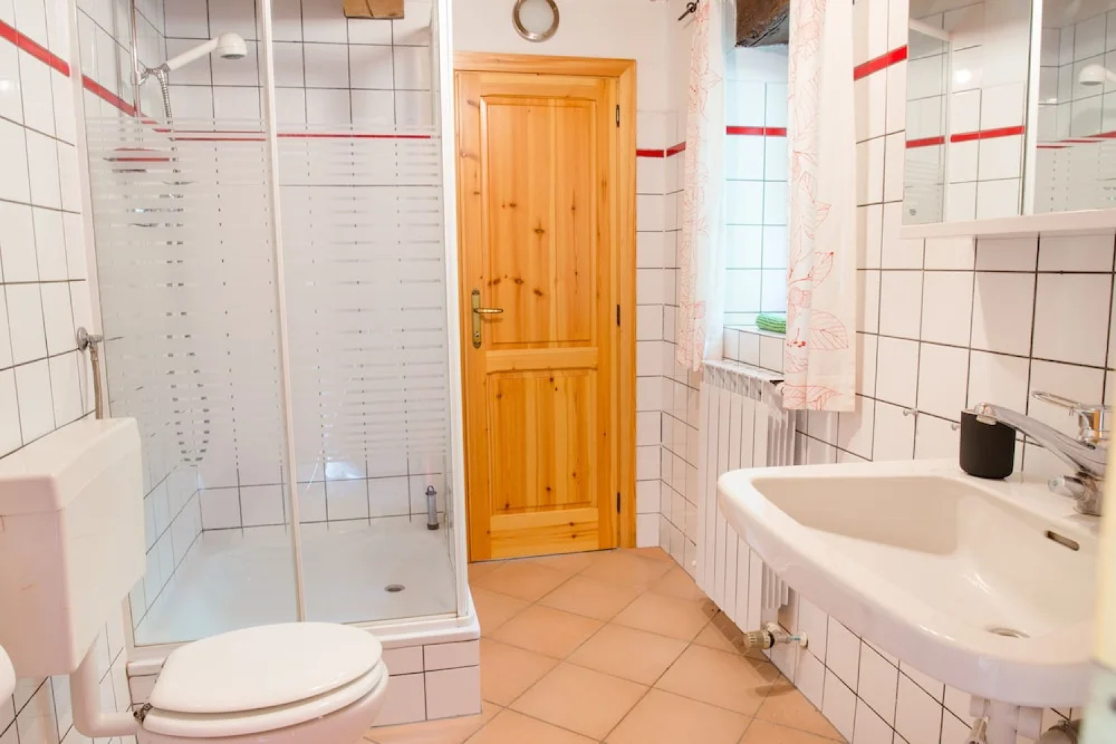 Home set in Olive Grove With Stunning Views