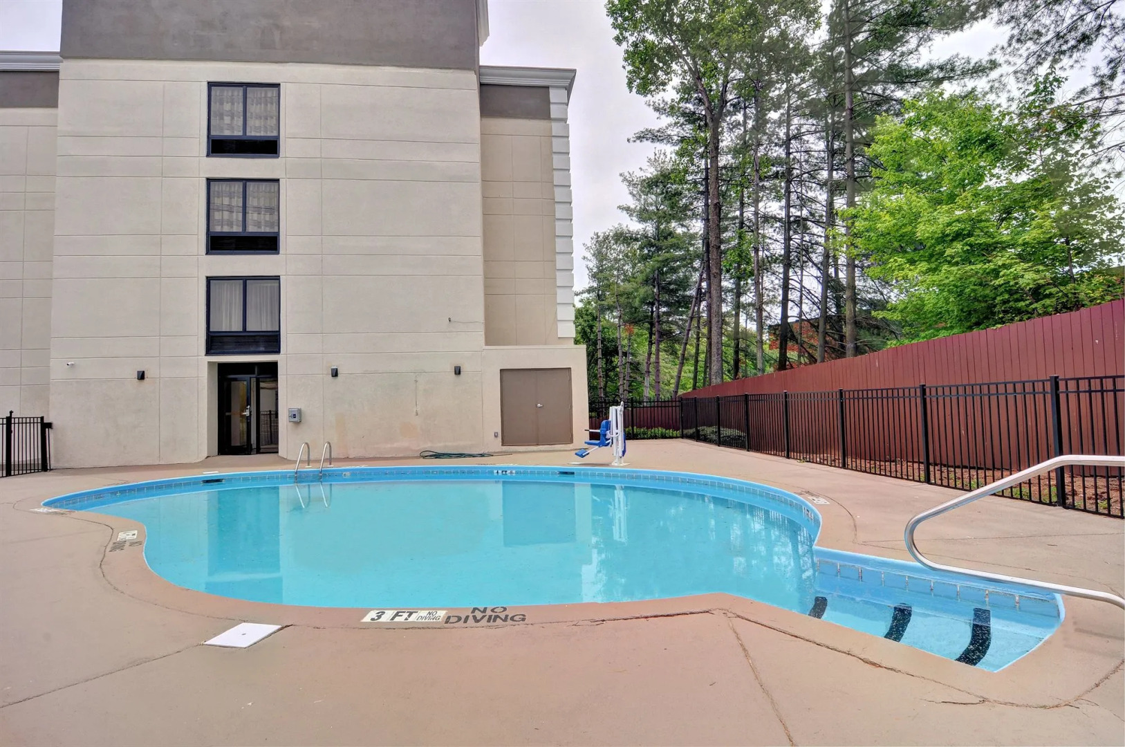 Best Western Plus Hanes Mall Hotel