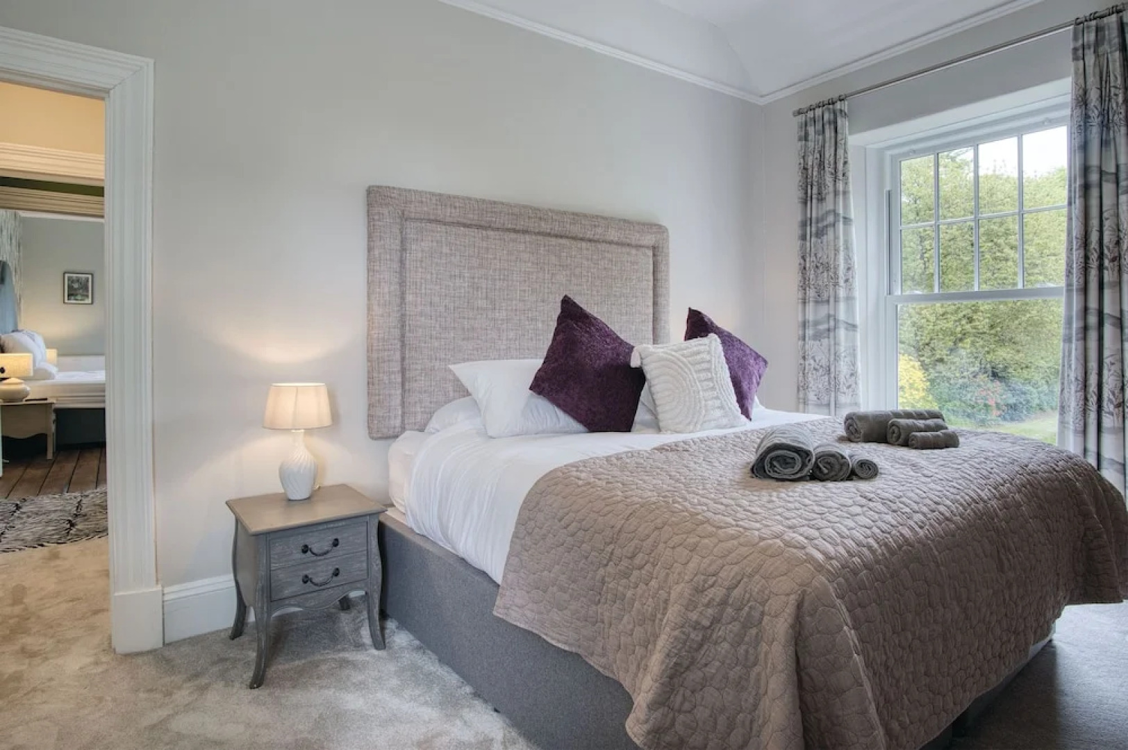 Hill House Country Estate - Princes Gate