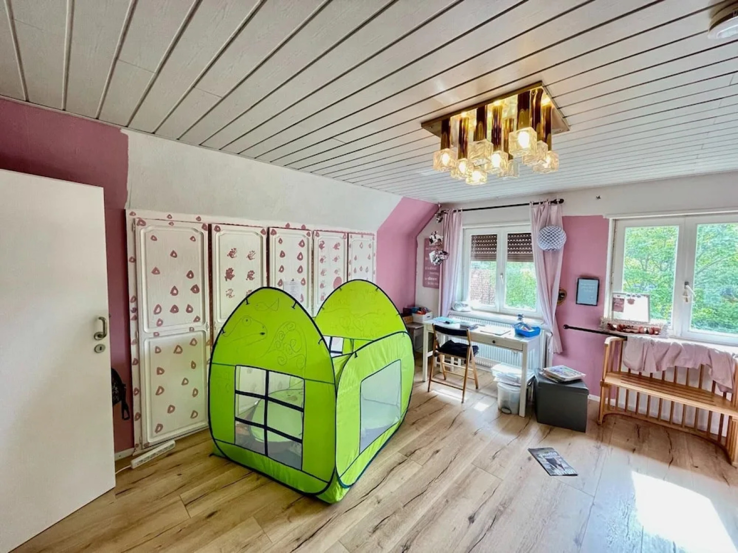 Charming Holiday Home With Garden