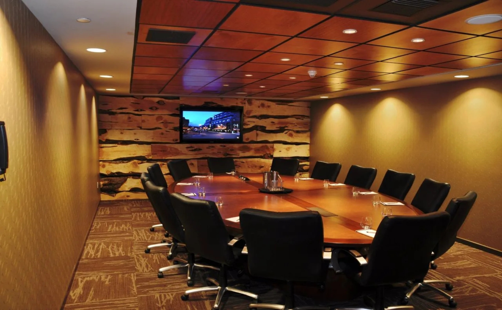 The Oxford Hotel Bend