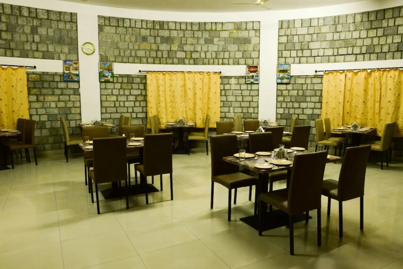 KSTDC Hotel Mayura Yatrinivas