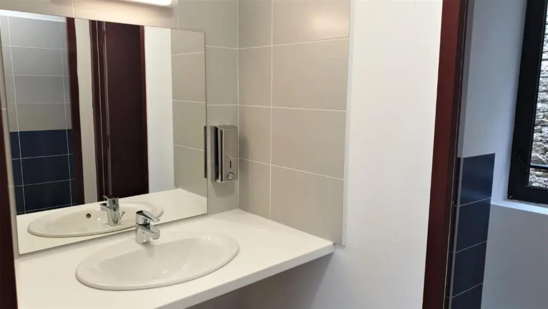 Hostel Les Terrasses du Roc