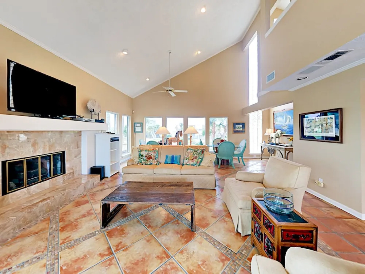 Canal-side Home 4 Bedrooms 4 Bathrooms Home