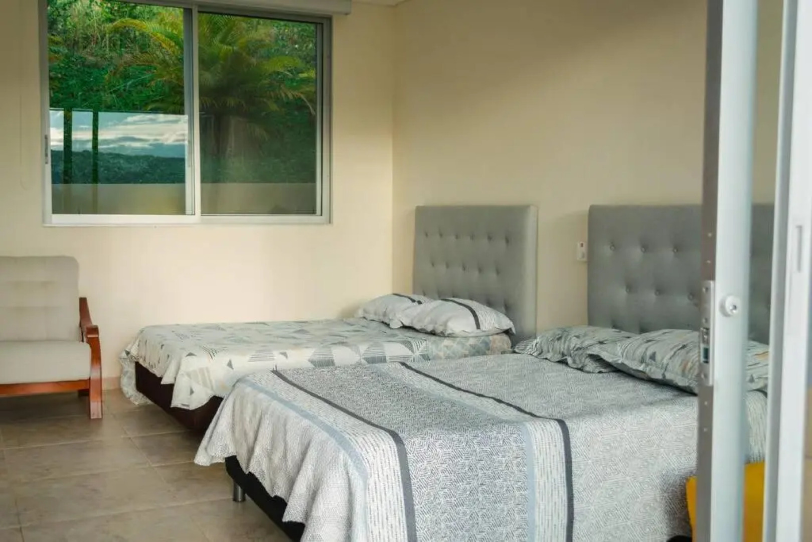 Espectacular Casa De Campo Estilo Moderno Abierto