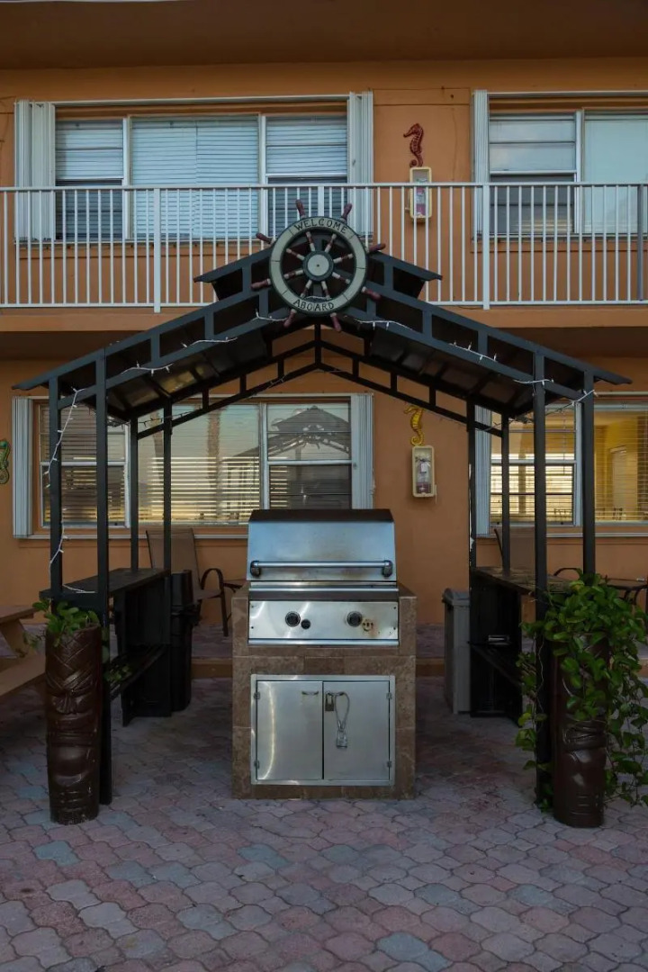 Riptide Oceanfront Hotel