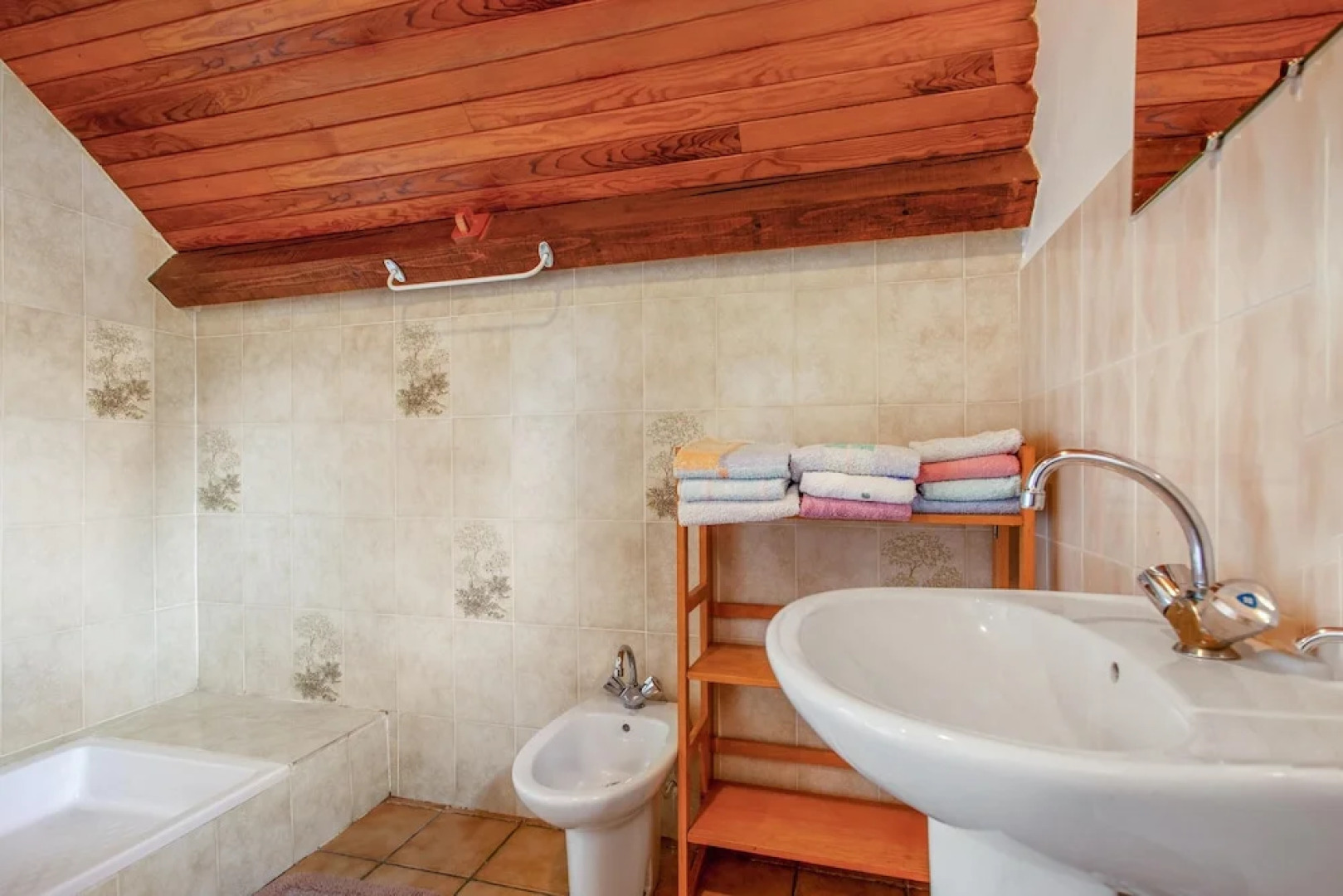 Studio in La Garde, With Wonderful Mountain View, Furnished Garden and Wifi - 8 km From the Slopes