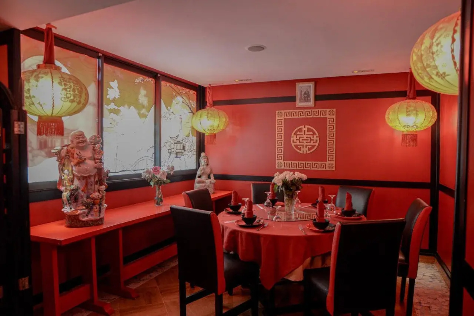 Intouriste Hôtel & Suites