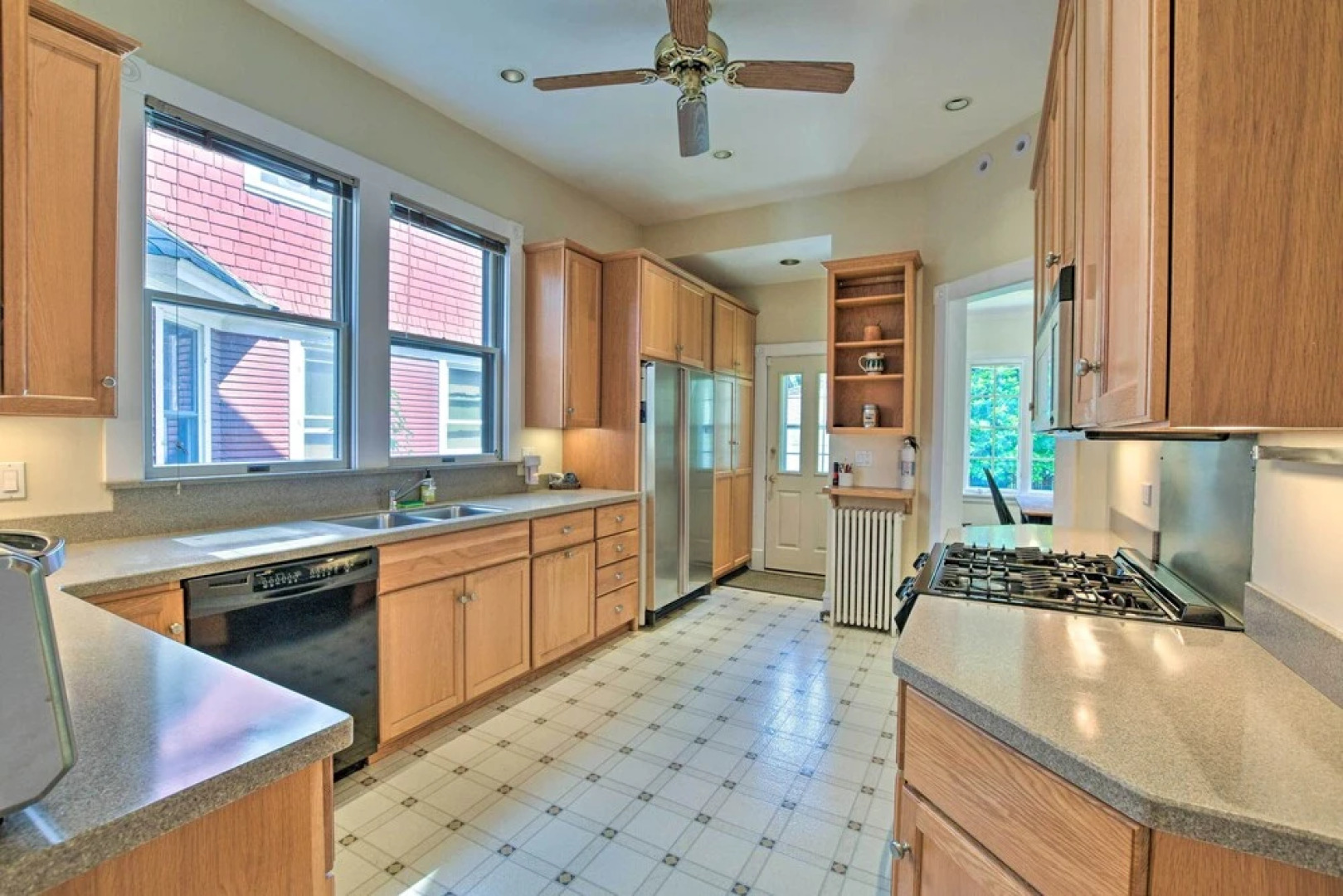 Classic Oak Park Home, 11 Mi to Downtown Chicago!