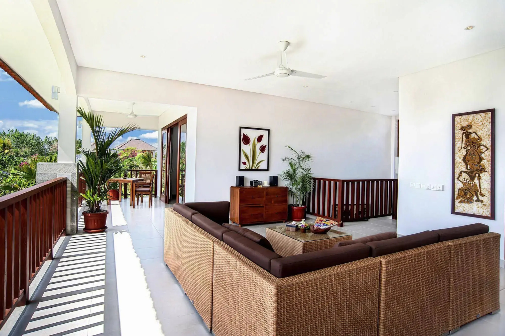 Villa Yenian by Villa Finder