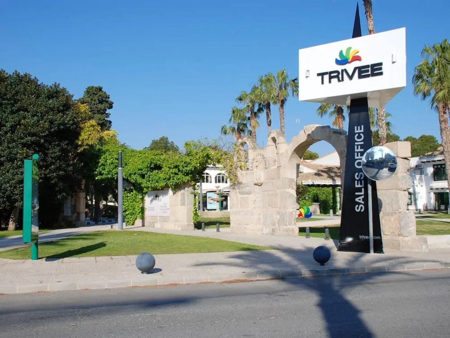 Apartment With 2 Bedrooms in Villamartín, With Pool Access, Furnished