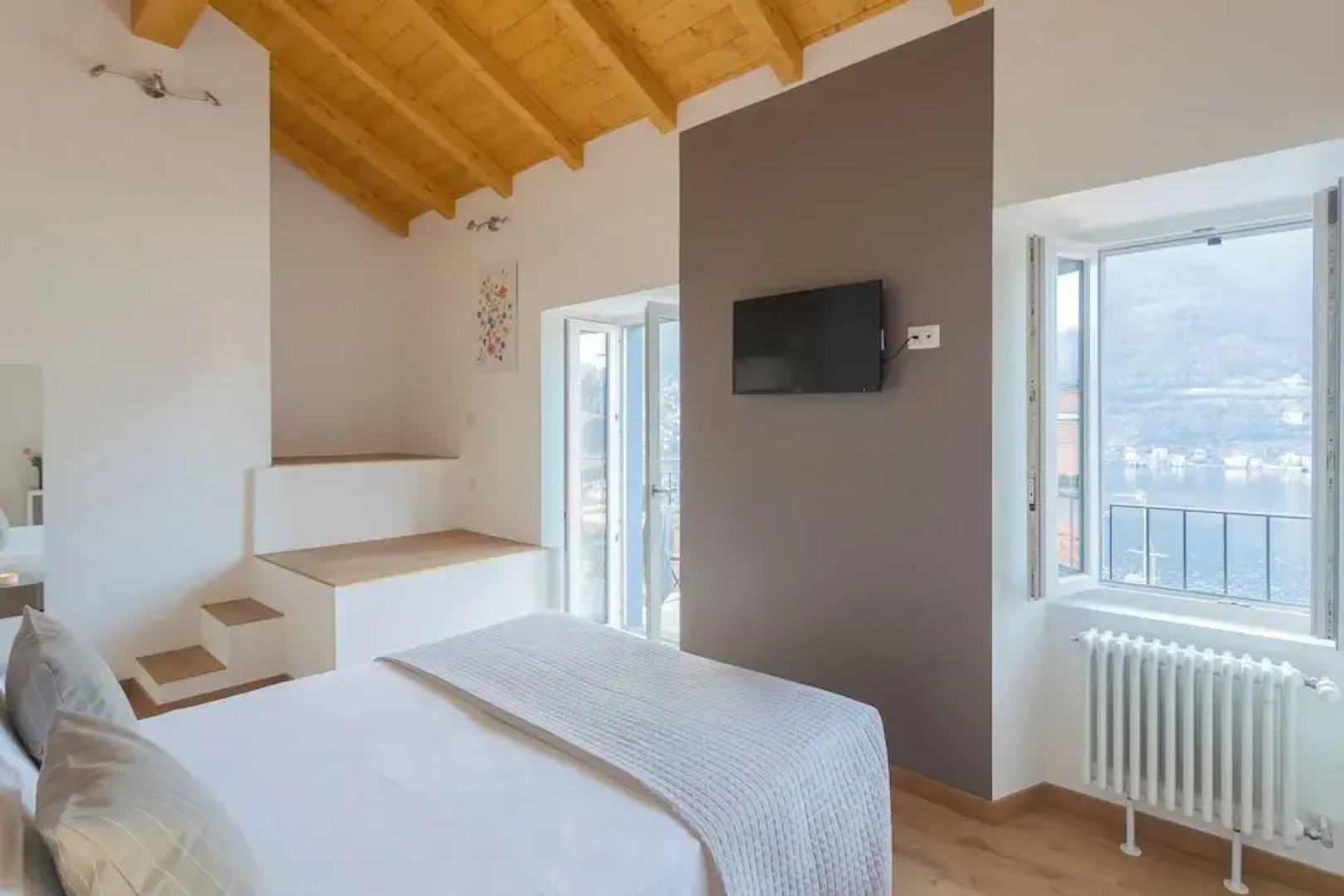 Pozzo Vertical Apartment With Garden and Parking by Rent all Como