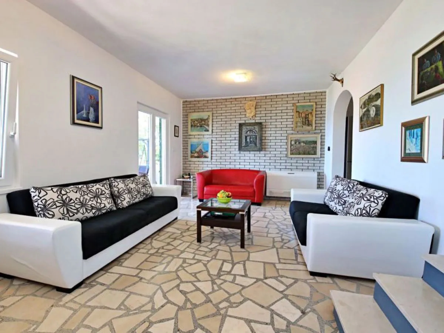 House Carmen Rantasalmi