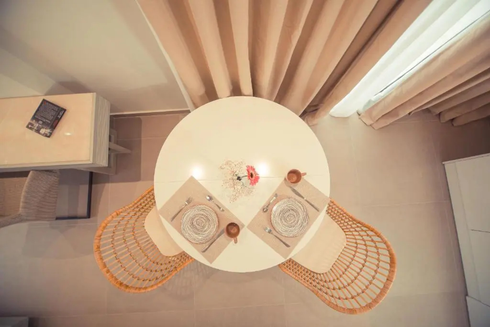 Io Suites