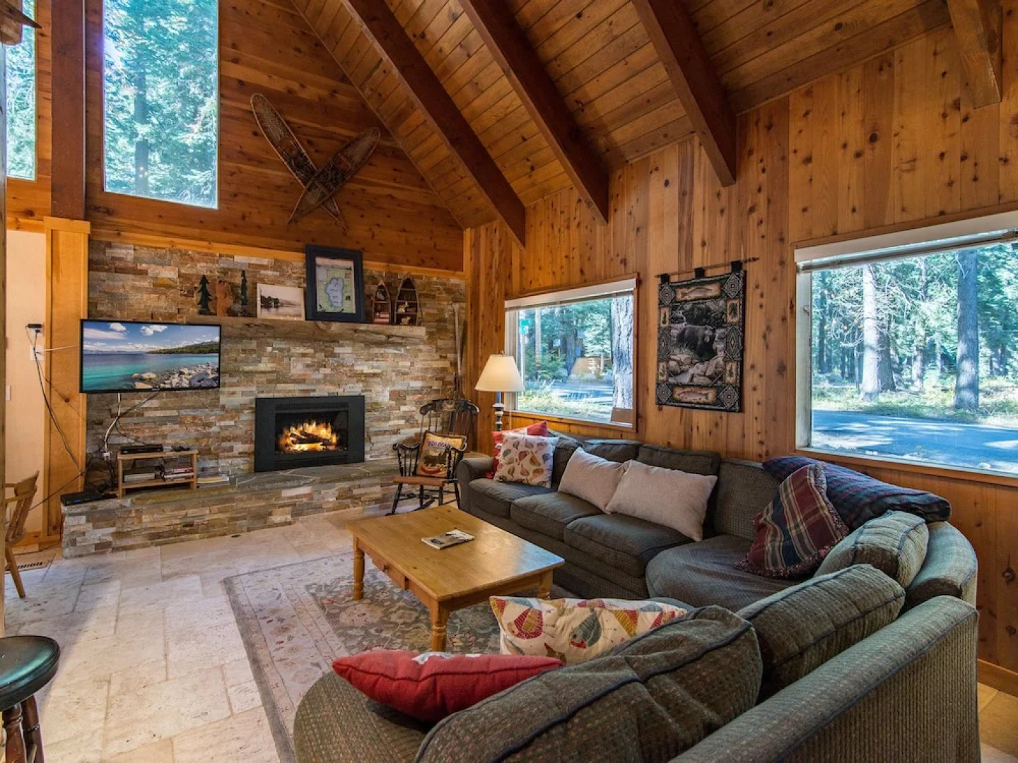 Grill - Walk to Beach